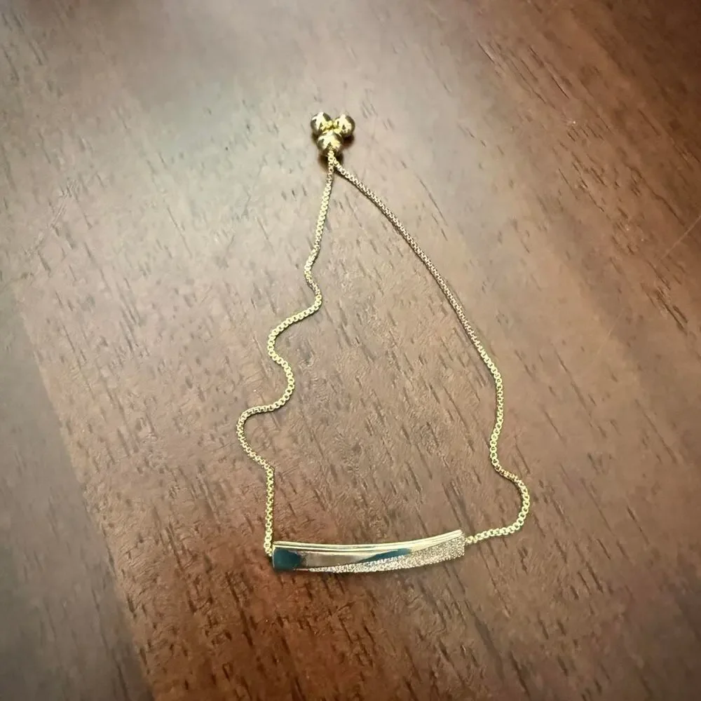 Cinching Gold Bar Bracelet
